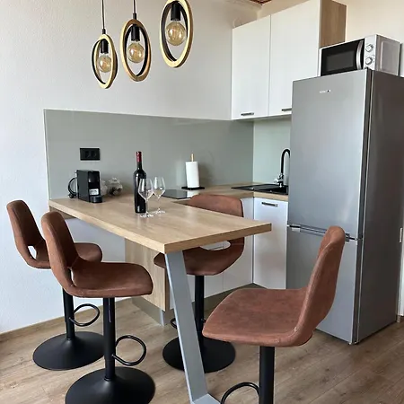 Katja 아파트